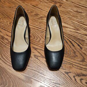 Naturalizer Pumps